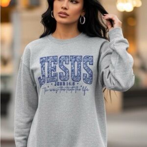 Gray Jesus Graphic Sweatshirt